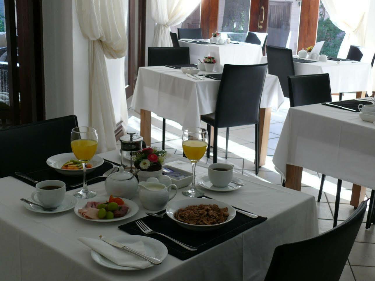 No66 Sandton Lodge Γιοχάνεσμπουργκ Εξωτερικό φωτογραφία
